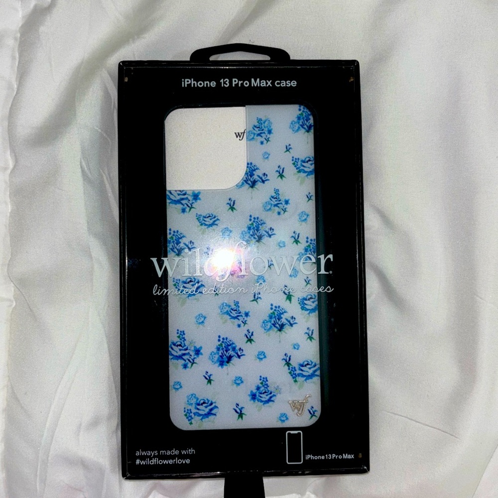 iphone 13 pro max wildflower case